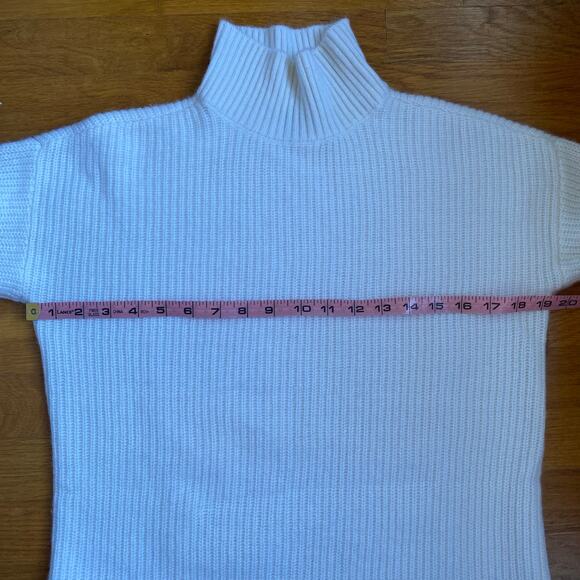 Saks Fifth Ave mock neck Cashmere Sweater - Picture 9 of 12